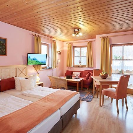 Land- Und Aktivhotel Altmuehlaue Bad Rodach Exterior photo
