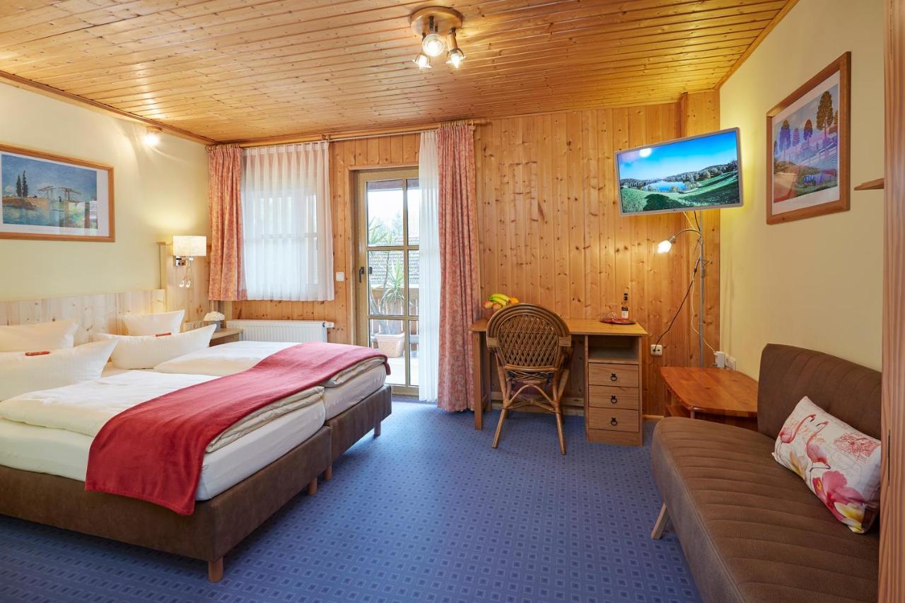 Land- Und Aktivhotel Altmuehlaue Bad Rodach Exterior photo