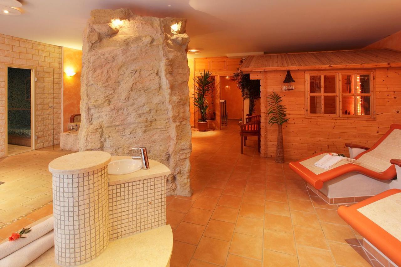 Land- Und Aktivhotel Altmuehlaue Bad Rodach Exterior photo
